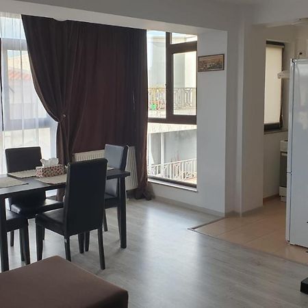 Apartament Lulu Mamaia Nord, 3 Minute De Plaja Navodari Luaran gambar